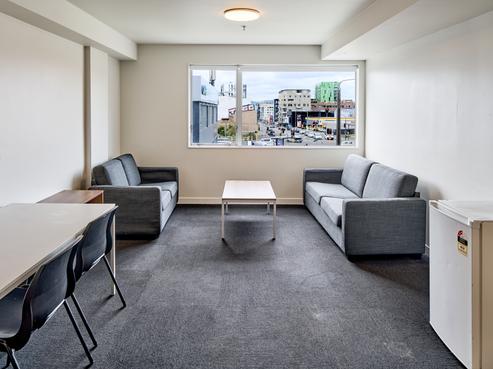 2/242J Taranaki Street, Mount Cook