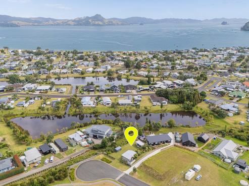 24 Oliver Leighs Drive, Cooks Beach