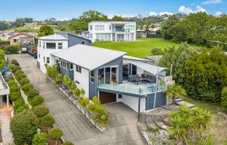 33 Totara Road, Stanmore Bay