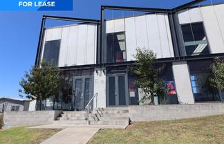 100 sqm High-Visibility Westgate for Lease