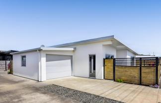 70 Argyle Street, Hawera
