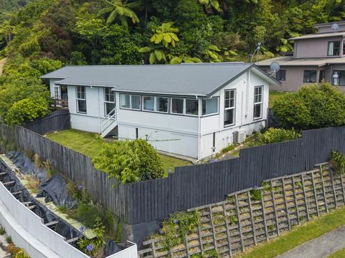5 Picasso Grove, Belmont