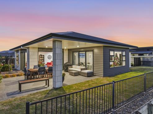 19 Taranui Way, Paraparaumu Beach