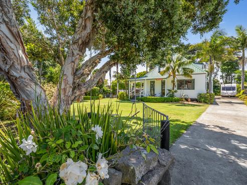 11 Ohiwa Parade, Ohope