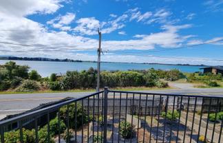 99 Orepuki Riverton Highway, Riverton