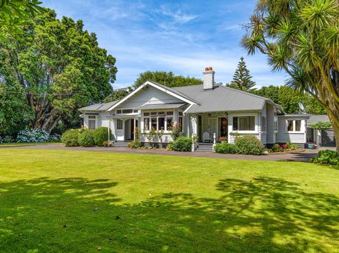 16 Fairfield Road, Hawera