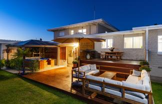 8 Newbourne Crescent, Redwoodtown