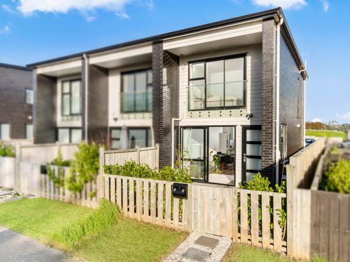 24 Matakohe Road, Westgate