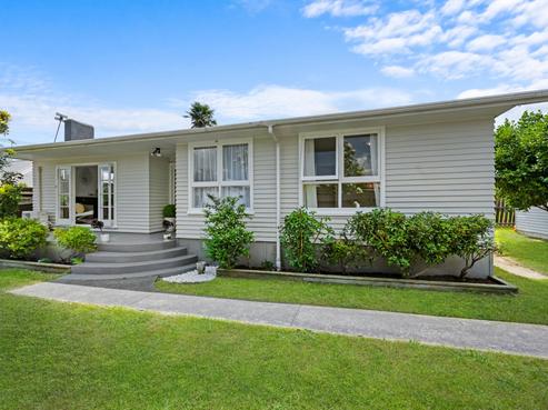 8A White Road, Manurewa