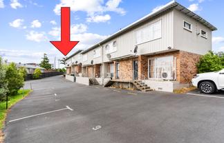 1/689 Great South Road, Otahuhu