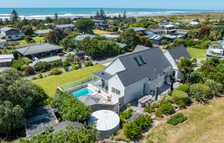 11 Palm Parade, Riversdale