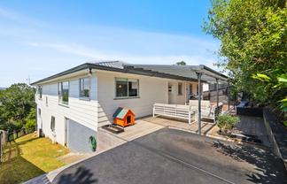 54 Chorley Avenue, Massey