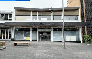 Iconic Retail/Showroom in Bustling New Lynn