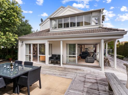 29 Bronte Place, Somerville