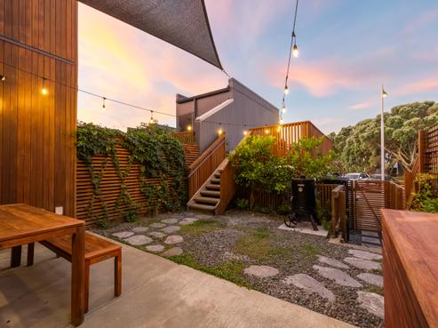 15 Hudson Bay Road, Hobsonville