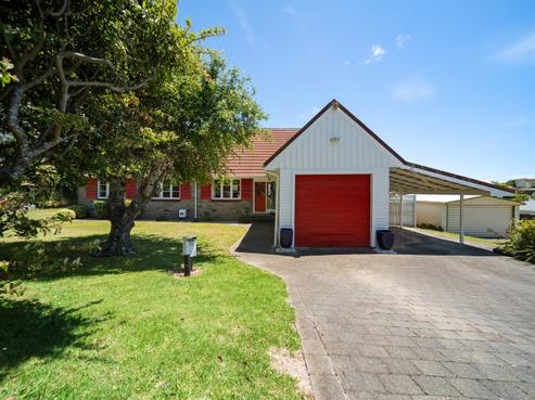 61 Ranui Terrace, Tawa