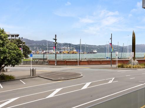10/74 Oriental Parade, Oriental Bay