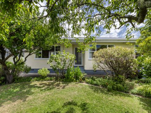 6 Avon Terrace, Taradale