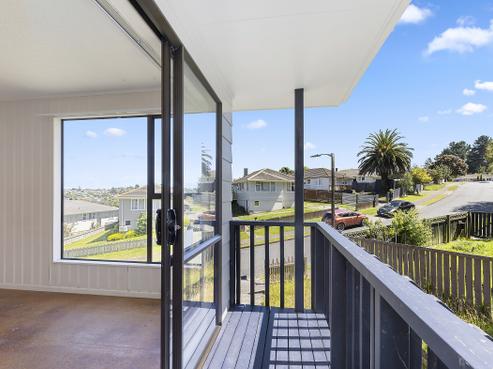 16 Penguin Grove, Waitangirua