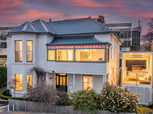 422 Highgate, Roslyn