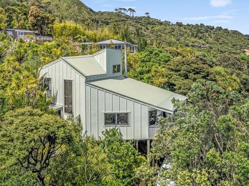 117 Seaview Road, Piha