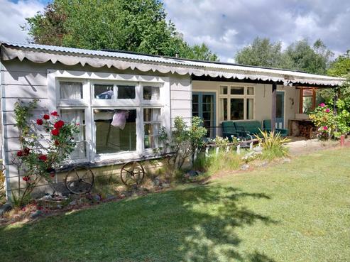 7 Clyde Street, Lumsden Surrounds