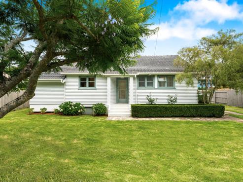 64 Mccullough Avenue, Mount Roskill