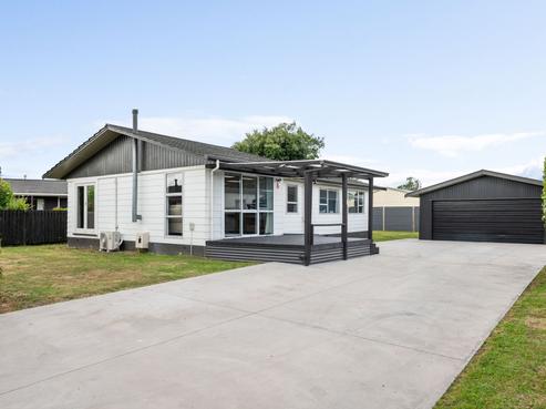 8 Smart Place, Fairview Downs