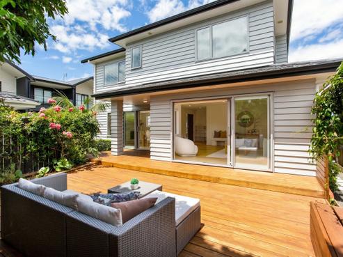 89 Taikata Road, Te Atatu Peninsula