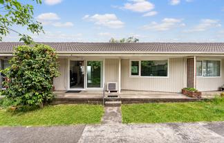 2/68A Ridge Road, Howick
