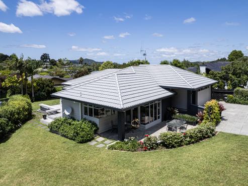 6 County Lane, Kamo