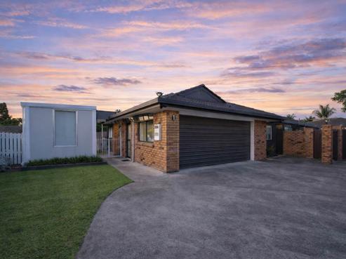 1/11 Don Street, Papakura