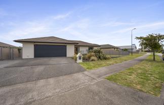 34 Northwood Avenue, Mahora