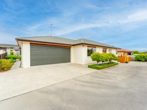2B Chateau Close, Gleniti