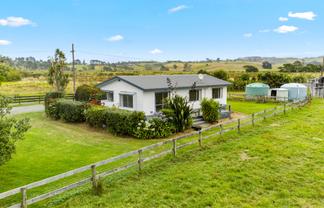 331 South Head Road, South Head, Helensville