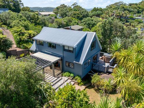 45 Kennedy Road, Surfdale
