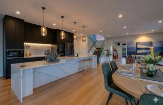 8 Kikorangi Drive, Orewa