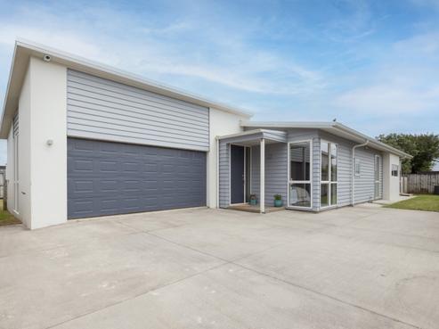 15 Spinifex Street, Papamoa