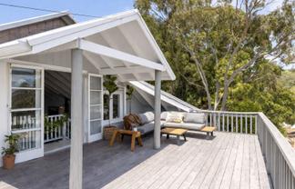 12 Waiata Road, Onetangi