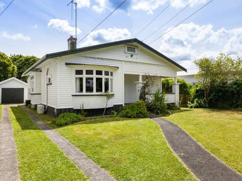 15 Saint Winifreds Avenue, Hamilton East