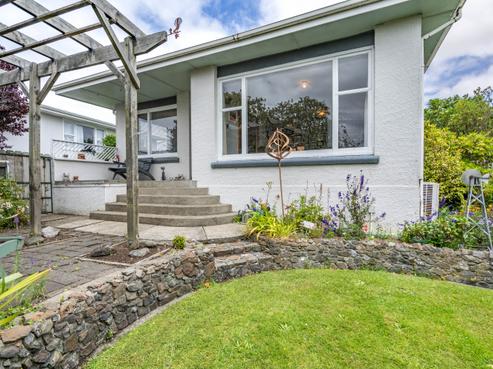 21 White Street, Newfield