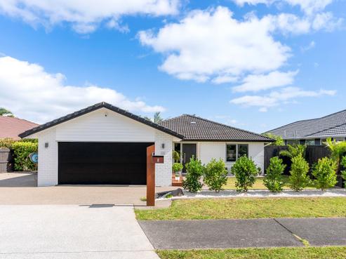 8 Reliance Crescent, Beachlands