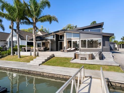 527 Waterways Parade, Pauanui