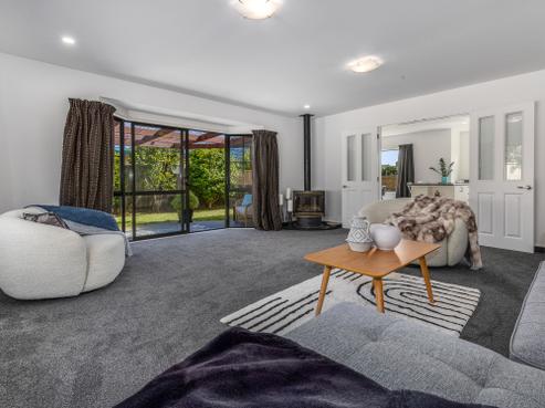 136 Guildford Drive, Paraparaumu Beach