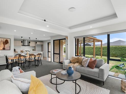 1 Dow Square, Hornby