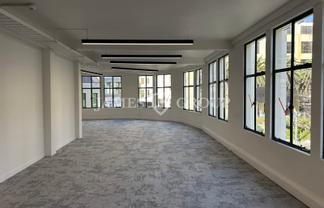 ICONIC CHARACTER OFFICE IN THE HEART OF THE CBD