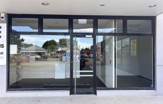 Busy Hub Ideal for Health, Retail, or Office