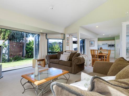 90 Muricata Avenue, Mount Maunganui