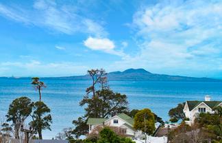 12 Rewi Street, Torbay