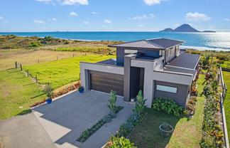 63 Omega Place, Coastlands